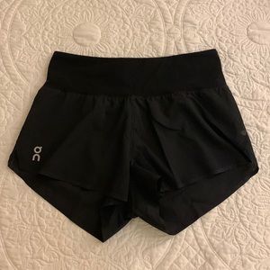 On Cloud Race Shorts